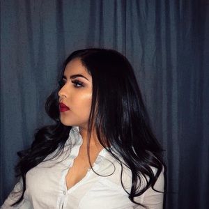 Meet your Posher, Julissa